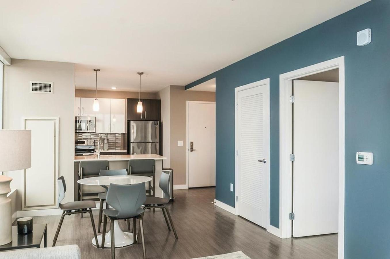 Landing At Willow Glen Lofts - 1 Bedroom In Willow Springs Exterior photo